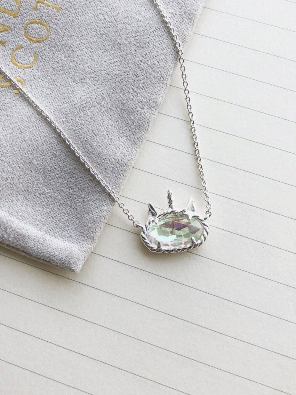 Kendra Scott - Elisa Unicorn Bright Silver Dichroic Glass Short Necklace